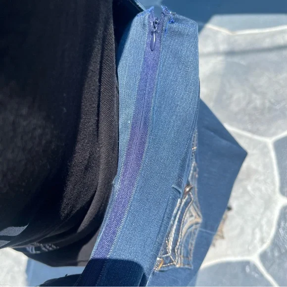 Upcycled Sling bag / shoulder bag / tote bag - Picture 3 of 10